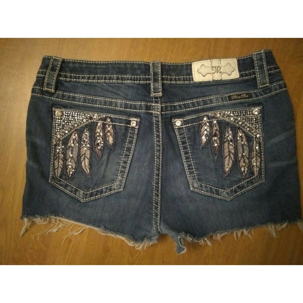 MISS ME Size 31 Shorts! Cute!